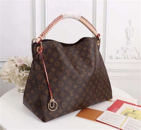 bolsa louis vuitton artsy